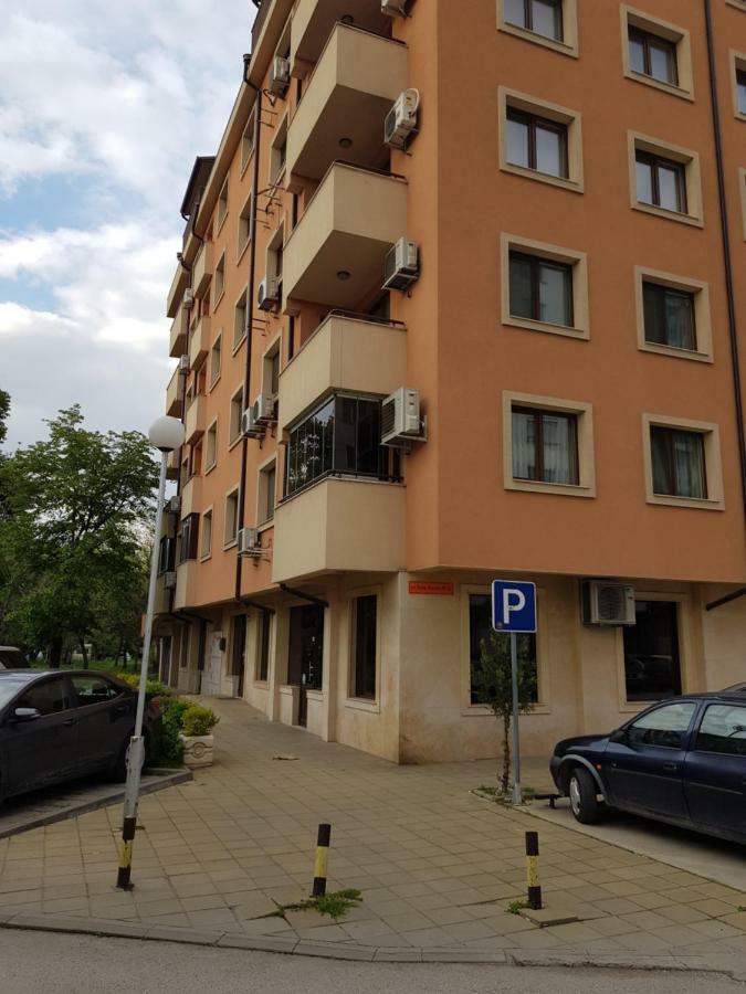 Хепи Апартмънтс Plovdiv Kültér fotó